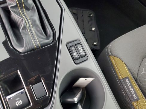 Used 2025 Subaru Crosstrek 2.5i Sport w/ Crosstrek Mirror Package image 18