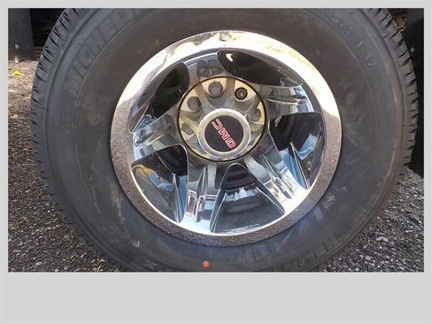 Used 2009 GMC Sierra 3500 SLT w/ SLT Convenience Package image 10