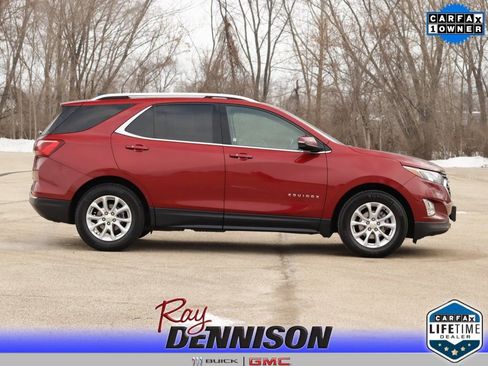 Used 2018 Chevrolet Equinox LT w/ Sun & Infotainment Package image 8