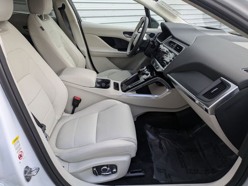 New 2024 Jaguar I-PACE R-Dynamic HSE image 32