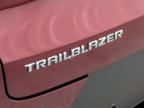 Used 2023 Chevrolet TrailBlazer LT w/ Convenience Package image 13