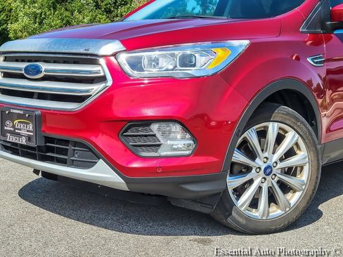 Used 2018 Ford Escape Titanium AWD/4WD image 3