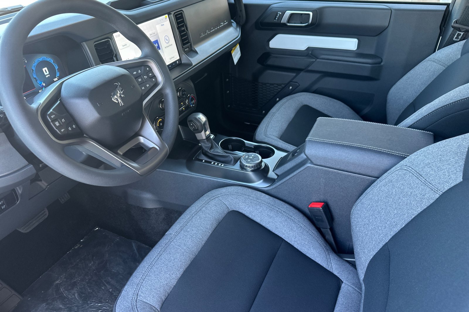 New 2026 Ford Bronco 2-Door AWD/4WD image 10