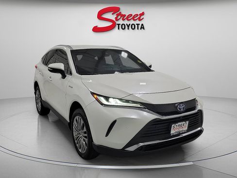 Certified 2021 Toyota Venza Limited image 5