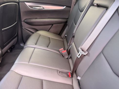 Certified 2024 Cadillac XT5 Luxury FWD image 17