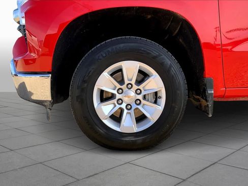 Used 2025 Chevrolet Silverado 1500 LT image 10