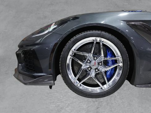 Used 2019 Chevrolet Corvette ZR1 RWD image 7
