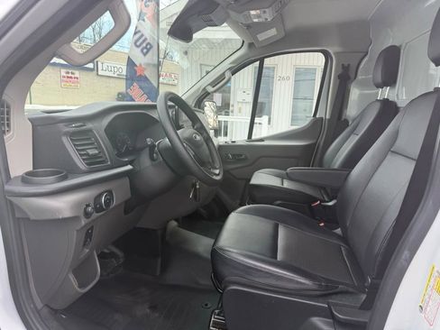 Used 2022 Ford Transit 250 Low Roof AWD image 14