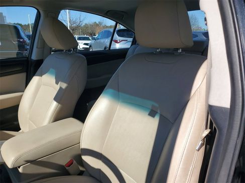 Used 2016 Subaru Legacy 2.5i Limited image 17
