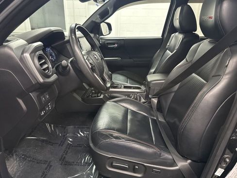 Used 2021 Toyota Tacoma TRD Pro AWD/4WD image 19