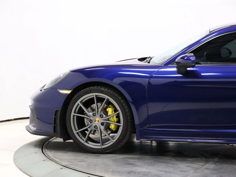 Used 2021 Porsche 718 Cayman RWD image 8