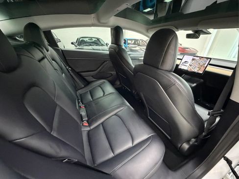 Used 2021 Tesla Model 3 Standard Range Plus RWD image 19