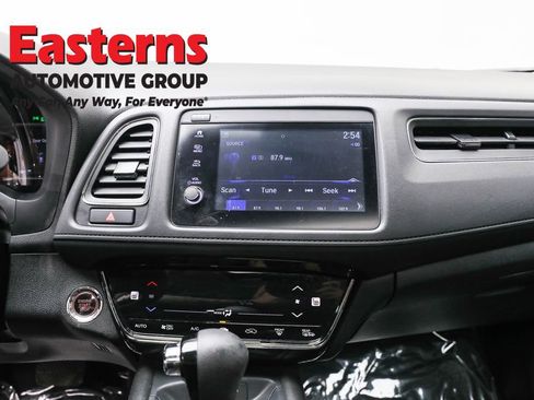 Used 2021 Honda HR-V EX image 12