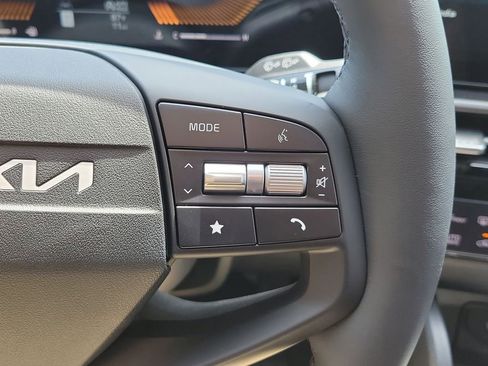 New 2026 Kia Sportage EX FWD image 29