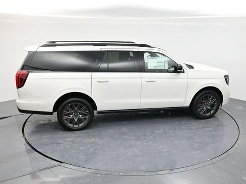 New 2025 Ford Expedition Max Platinum w/ Stealth Performance Package image 43