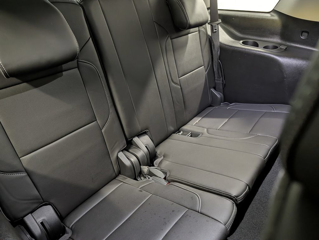 Used 2019 GMC Yukon Denali AWD/4WD image 27