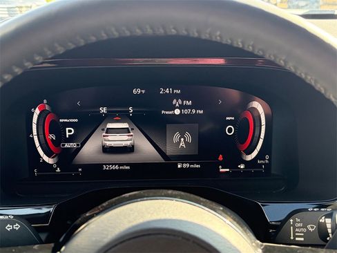 Used 2023 Nissan Pathfinder Platinum w/ Cargo Package image 14