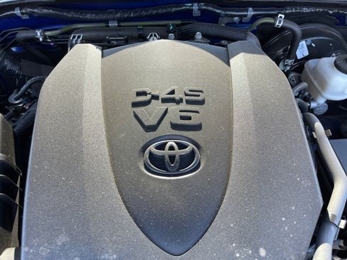 Used 2023 Toyota Tacoma TRD Sport AWD/4WD image 22