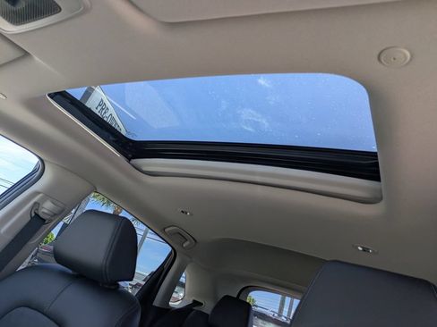 Used 2025 Honda HR-V EX-L image 19