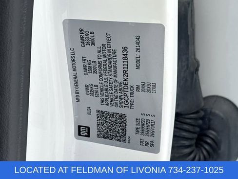 Used 2024 Chevrolet Colorado Z71 w/ Z71 Convenience Package 2 image 33