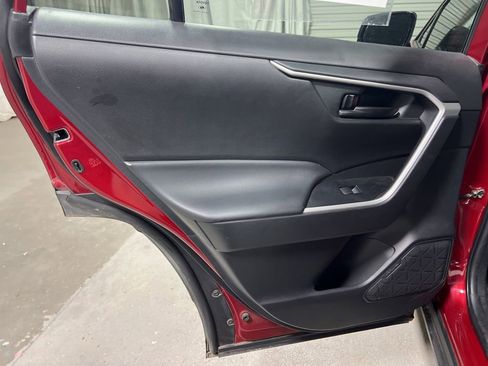 Used 2022 Toyota RAV4 LE image 15