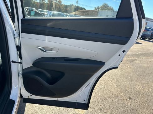 New 2025 Hyundai Tucson SEL image 16