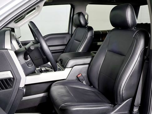 Used 2015 Ford F150 Lariat w/ Equipment Group 502A Luxury image 19