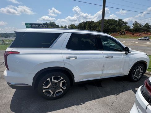 Used 2023 Hyundai Palisade Limited AWD/4WD image 5