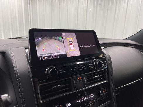 Used 2024 INFINITI QX80 Sensory image 22