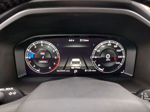 Used 2022 Mitsubishi Outlander SEL image 24