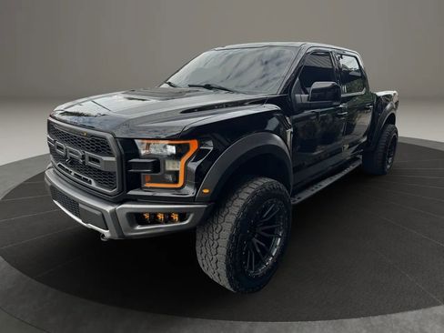 Used 2019 Ford F150 Raptor w/ Equipment Group 802A Luxury image 6
