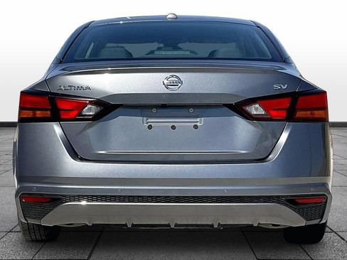 Used 2021 Nissan Altima 2.5 SV FWD image 4