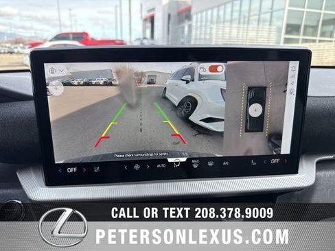 Used 2025 Ford Explorer Platinum w/ Ultimate Package image 17