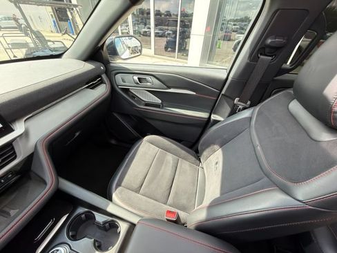 Used 2025 Ford Explorer ST w/ Sun And Sound Package AWD/4WD image 24