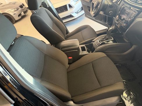 Used 2022 Nissan Rogue Sport S FWD image 15