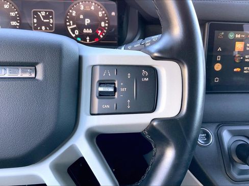 Used 2023 Land Rover Defender 110 S image 23