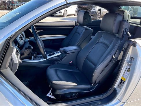 Used 2012 BMW 328i Convertible image 7
