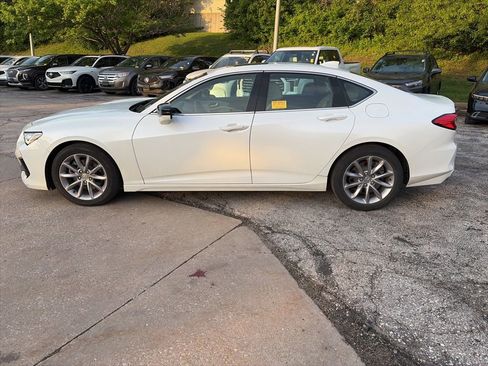 Used 2023 Acura TLX FWD image 9