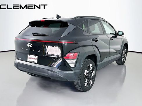 Certified 2025 Hyundai Kona SEL AWD/4WD image 7