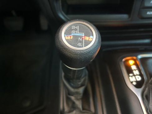 Used 2022 Jeep Wrangler Unlimited Sport w/ Sun And Sound Package image 31