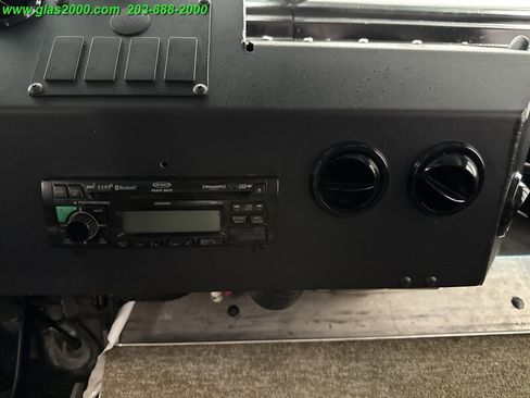 Used 2014 Ford E-350 and Econoline 350 Super Duty w/ A/C Prep Package image 16