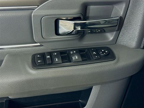 Used 2018 RAM 1500 Big Horn image 11