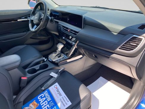 Certified 2024 Kia Seltos EX AWD/4WD image 10