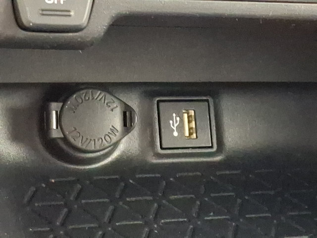 Used 2025 Toyota RAV4 LE FWD image 29