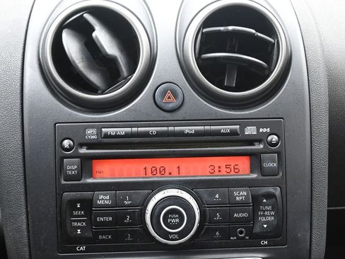 Used 2012 Nissan Rogue S image 11