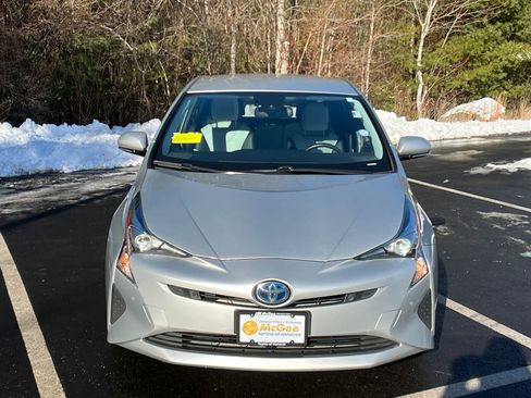 Used 2017 Toyota Prius Four image 8