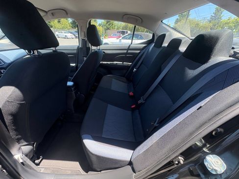 Used 2025 Nissan Versa SV FWD image 23