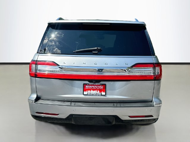 Used 2021 Lincoln Navigator Reserve w/ Luxury Package AWD/4WD image 6