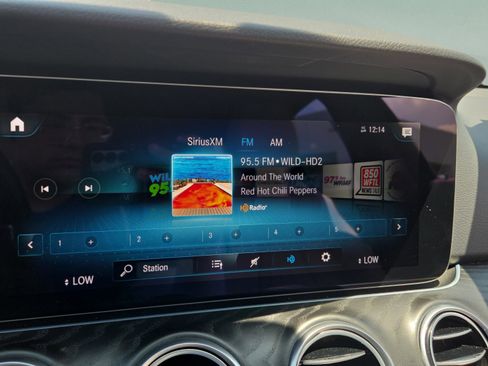 Used 2023 Mercedes-Benz E 350 Sedan image 28
