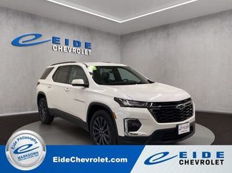 Used 2023 Chevrolet Traverse RS FWD video 1